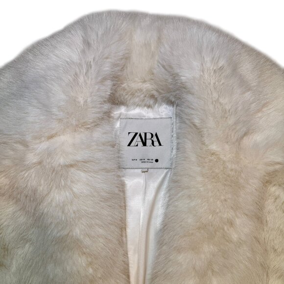 ZARA WOMEN COLLECTION SHORT FAUX FUR COAT - Picture 1 of 12